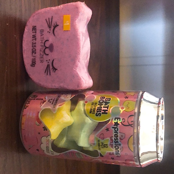 1 Bath Fizzer and 1 Bath Bombs 12pcs - Picture 1 of 3